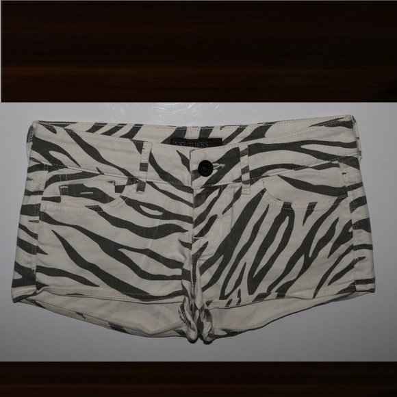 GUESS Black and White Zebra Shorts w31 Length 9 - Picture 1 of 7
